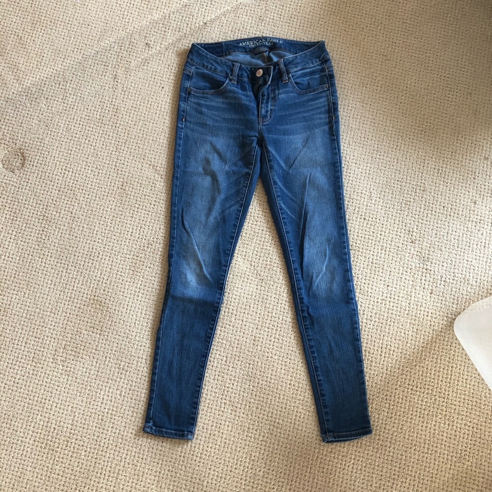 American eagle medium wash skinny jeans